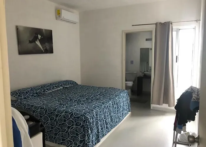 2 Bed 2 Bath Condo, Steps From The *