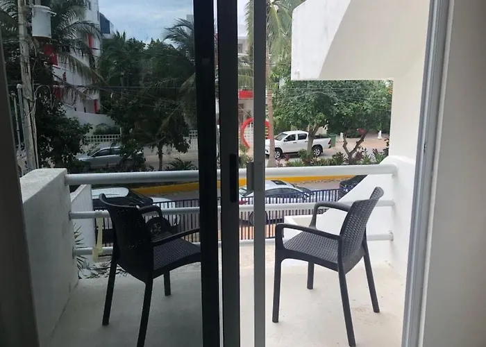 2 Bed 2 Bath Condo, Steps From The *