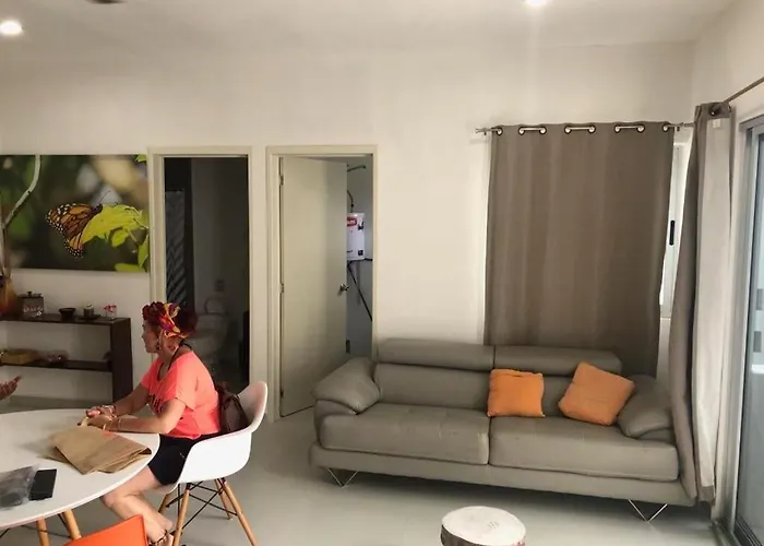 2 Bed 2 Bath Condo, Steps From The * Puerto Morelos